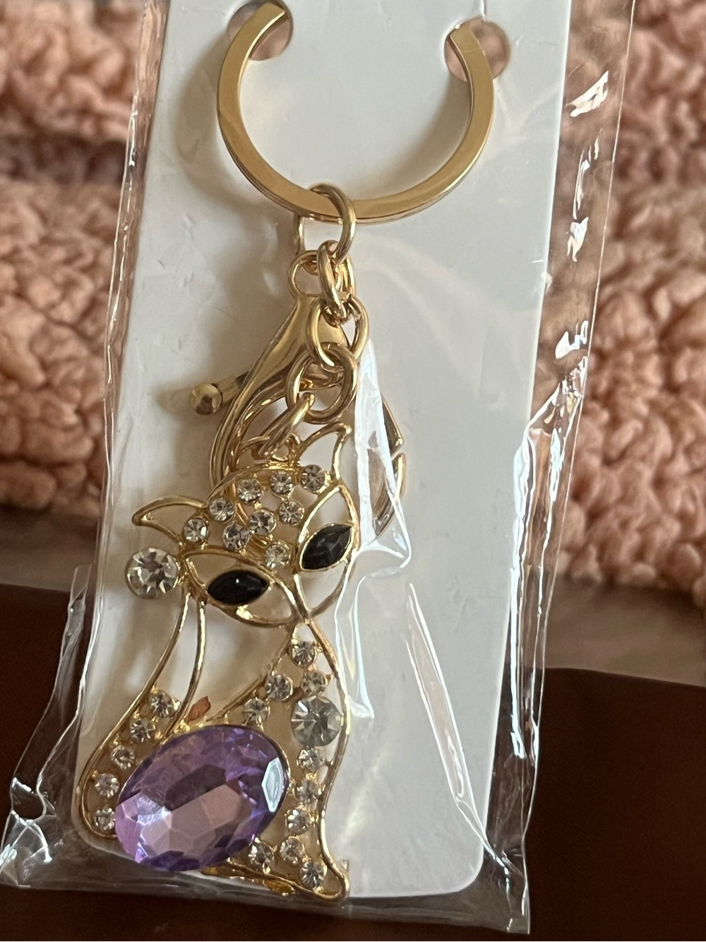 Mint Gold-Tone Cat Key & Card Holder with Purple Gem